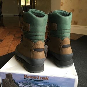 Kenetrek Mountain Extreme 400 Waterproof Insulated Brown Hunting Boots